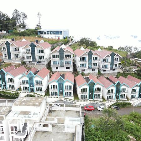 Golden Nest Hotel Йеркауд Екстериор снимка